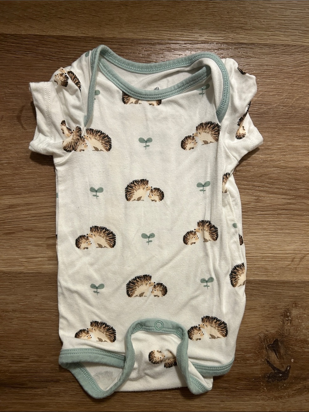 Kyte baby 0-3mo Rayon Soft, light onesie